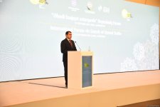 Heydar Aliyev Center lights up with grand opening of ‘Nasimi Festival of Poetry, Spirituality and Art’ (PHOTO)