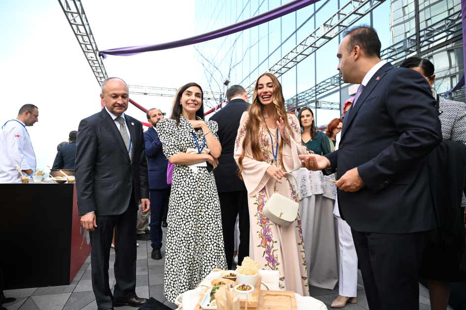 Leyla Aliyeva, head and founder of IDEA, and Arzu Aliyeva participated in the “Treasures Behind the Doors of Anatolia” exhibition in New York (PHOTO)