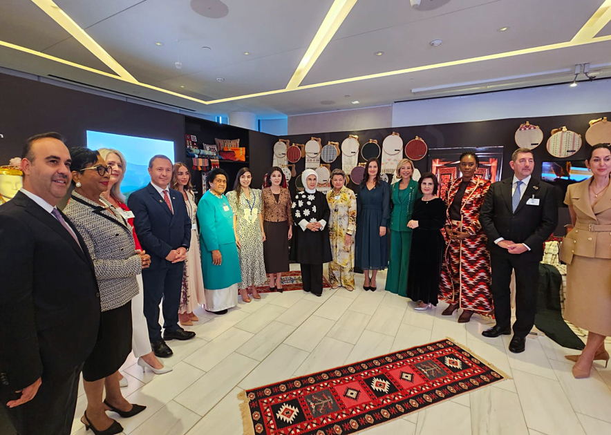Leyla Aliyeva, head and founder of IDEA, and Arzu Aliyeva participated in the “Treasures Behind the Doors of Anatolia” exhibition in New York (PHOTO)
