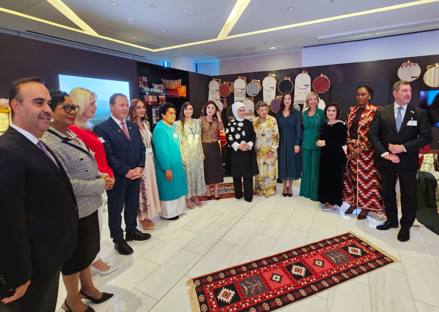 Leyla Aliyeva, head and founder of IDEA, and Arzu Aliyeva participated in the “Treasures Behind the Doors of Anatolia” exhibition in New York (PHOTO)
