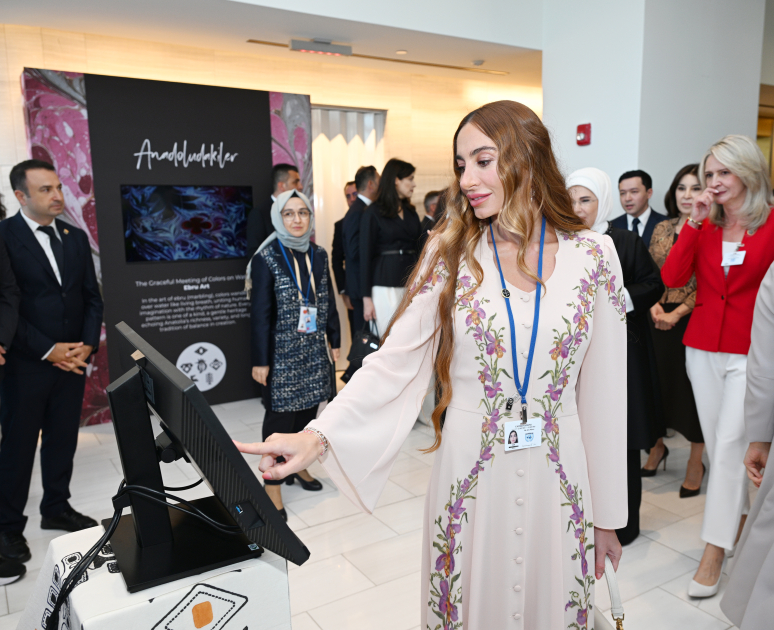 Leyla Aliyeva, head and founder of IDEA, and Arzu Aliyeva participated in the “Treasures Behind the Doors of Anatolia” exhibition in New York (PHOTO)