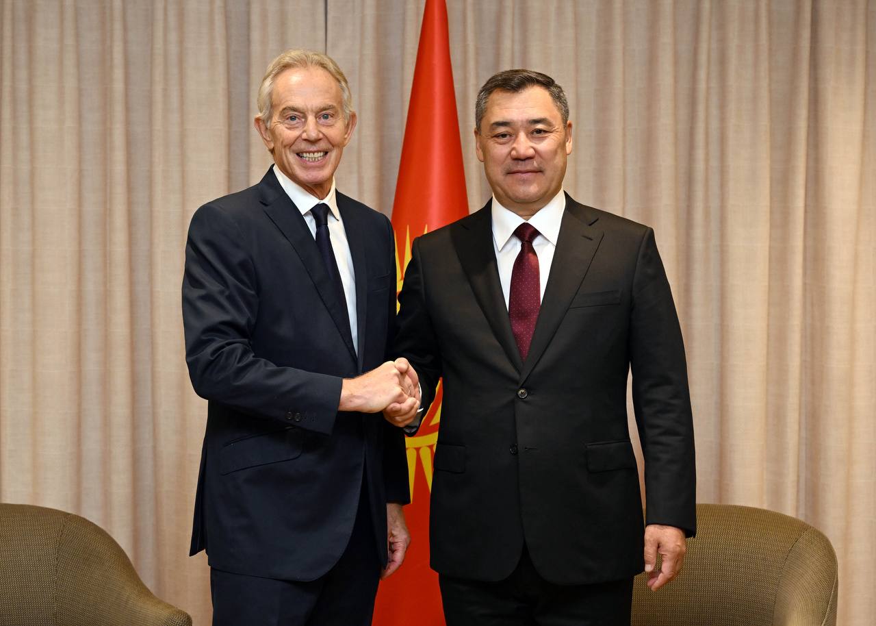 President of Kyrgyzstan holds talks with former UK PM at UNGA sidelines