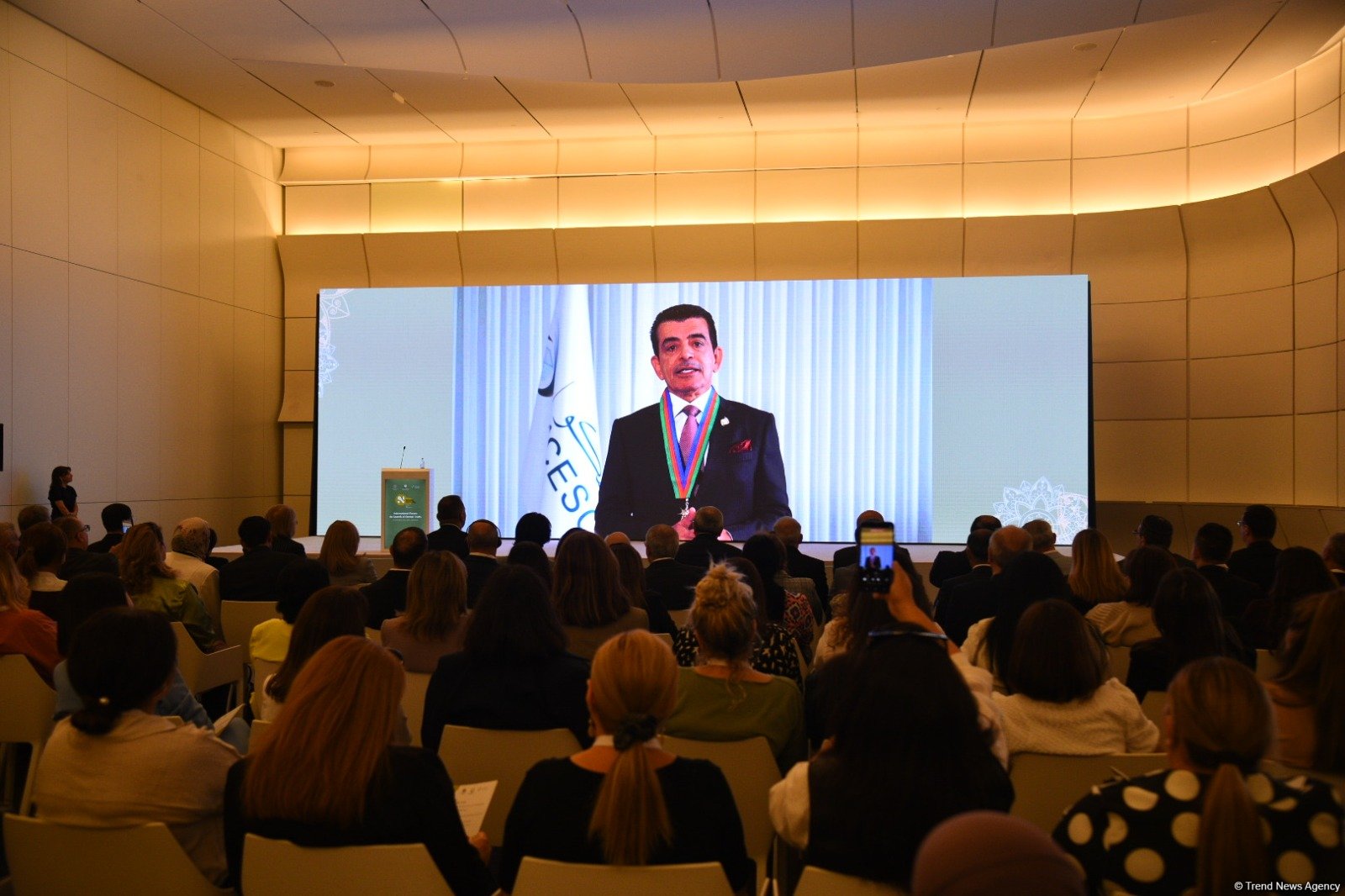 Heydar Aliyev Center lights up with grand opening of ‘Nasimi Festival of Poetry, Spirituality and Art’ (PHOTO)