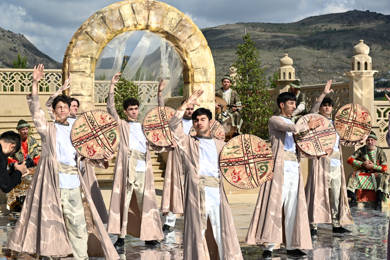 Nasimi Festival carrying on in poet's hometown of Shamakhi in Azerbaijan (PHOTO)