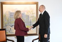 President Ilham Aliyev meets with CEO and President of Franklin Templeton in New York (PHOTO)