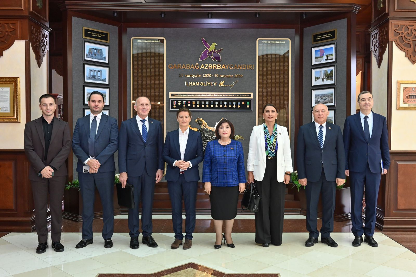Azerbaijani Parliament speaker meets with Serbian National Assembly's chair (PHOTO)