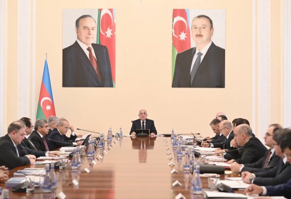 Azerbaijan crunches numbers on next year’s budget and economic outlook (PHOTO)
