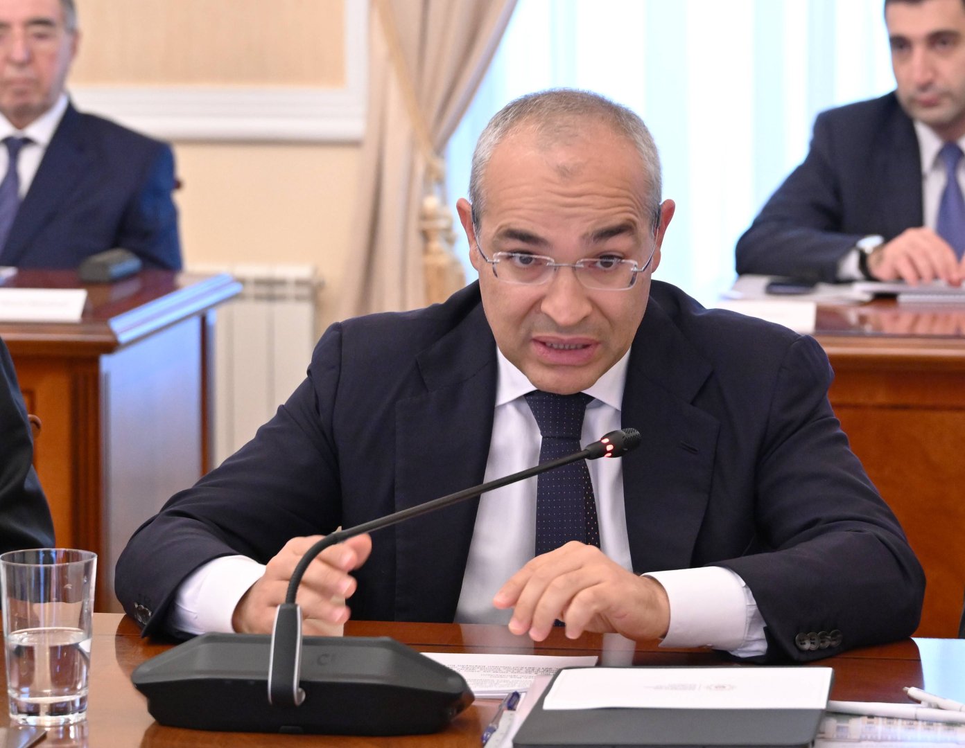Azerbaijan crunches numbers on next year’s budget and economic outlook (PHOTO)