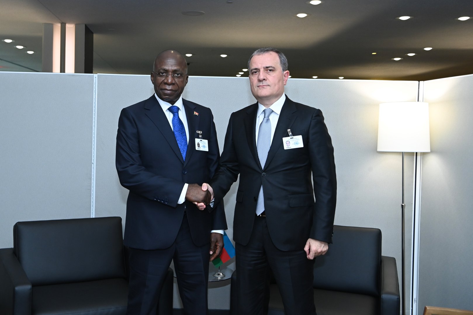 Azerbaijan, Angola sign agreement on visa exemption (PHOTO)