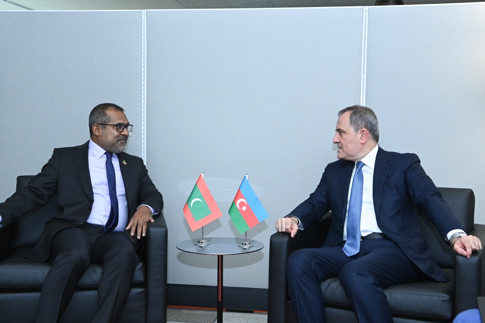 Azerbaijan, Maldives sign visa-free agreement (PHOTO)