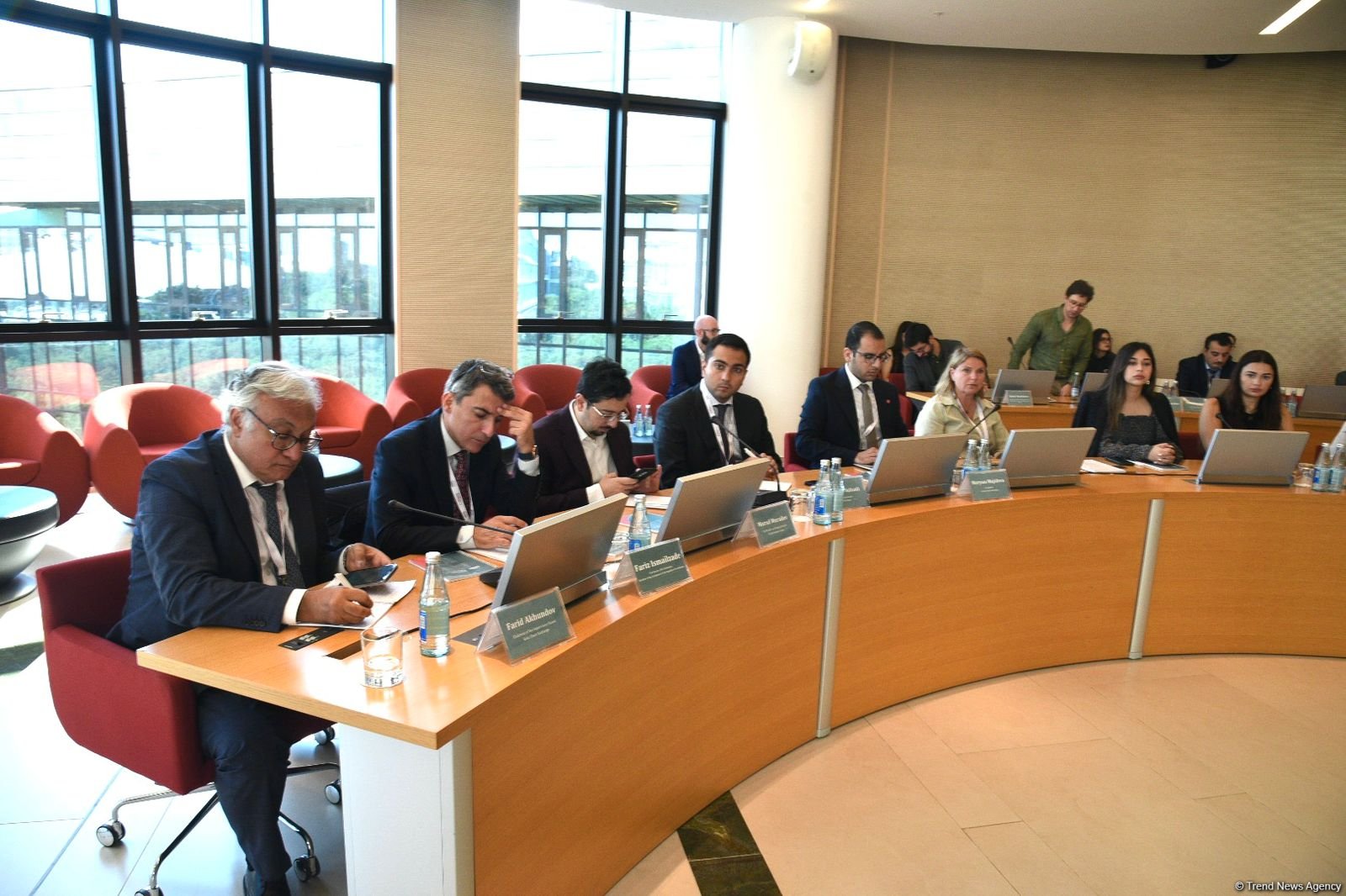 1st Azerbaijan-UK Political Dialogue continues with second day at ADA University (PHOTO)