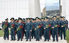 Azerbaijani top officials pay tribute at Victory Park Memorial on Remembrance Day (PHOTO/VIDEO)
