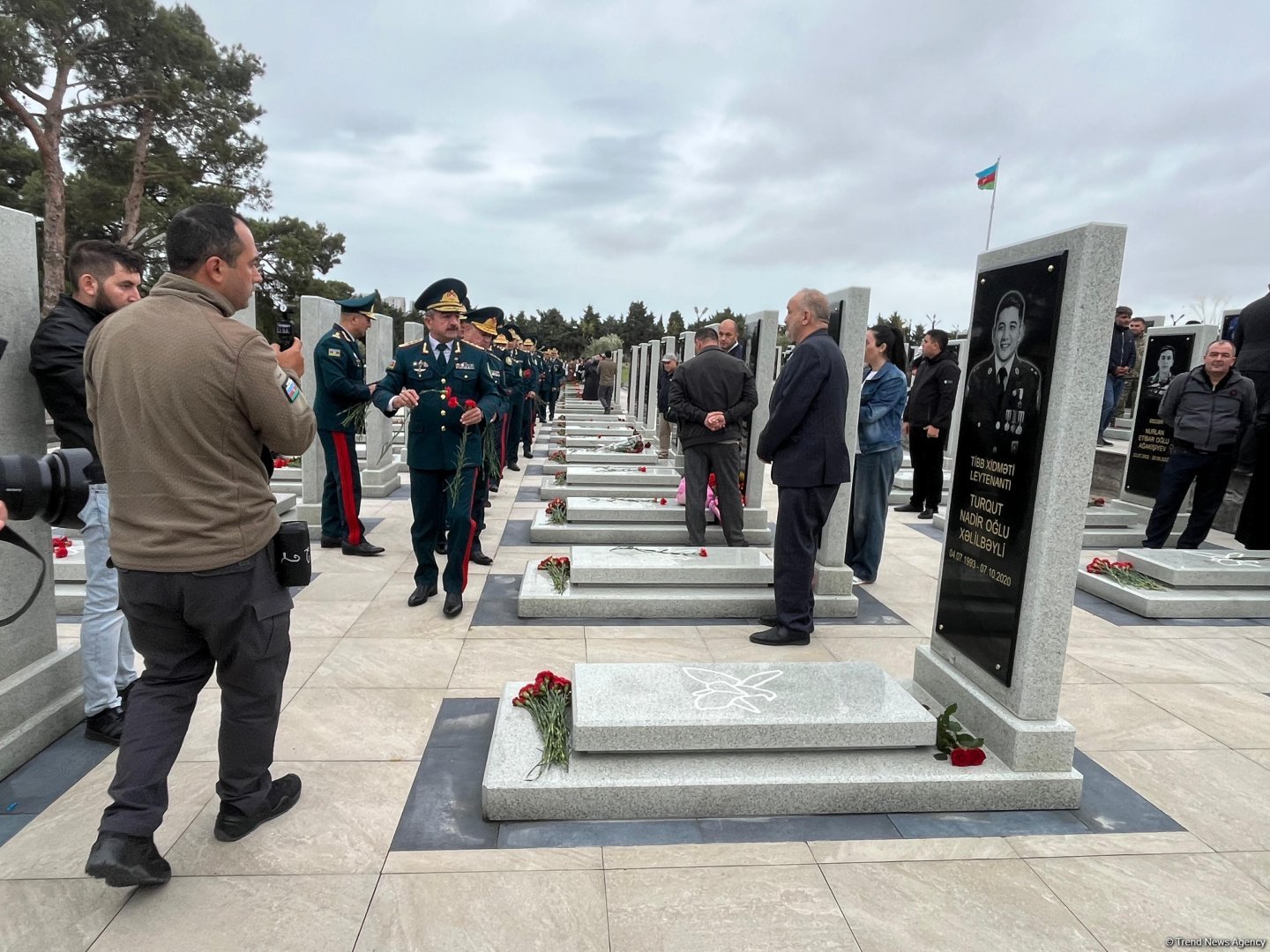Azerbaijanis commemorate heroes of Second Karabakh War (PHOTO)
