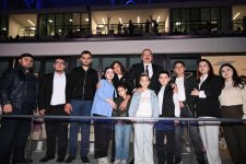 Heartfelt meeting of President Ilham Aliyev and First Lady Mehriban Aliyeva with children of martyrs in Ganja (PHOTO/VIDEO)
