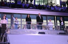 Heartfelt meeting of President Ilham Aliyev and First Lady Mehriban Aliyeva with children of martyrs in Ganja (PHOTO/VIDEO)
