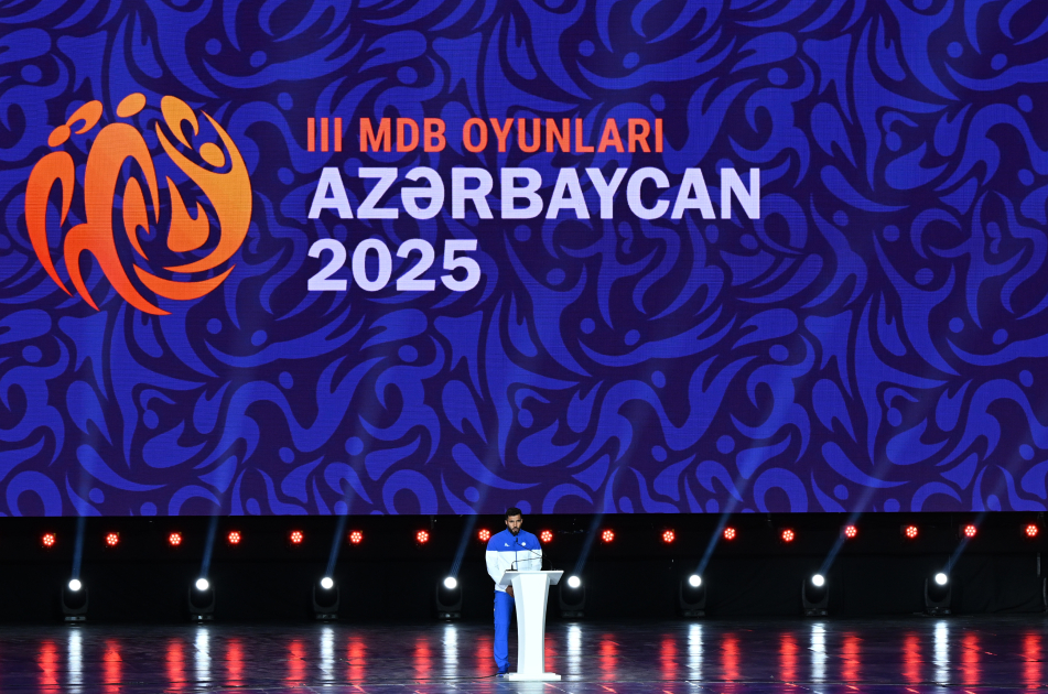 President Ilham Aliyev, First Lady Mehriban Aliyeva watch 3rd CIS Games in Ganja (PHOTO)