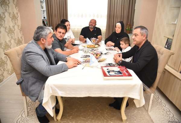 Baku Network think tank's heads visit martyr journalist Siraj Abishov's family (PHOTO/VIDEO)