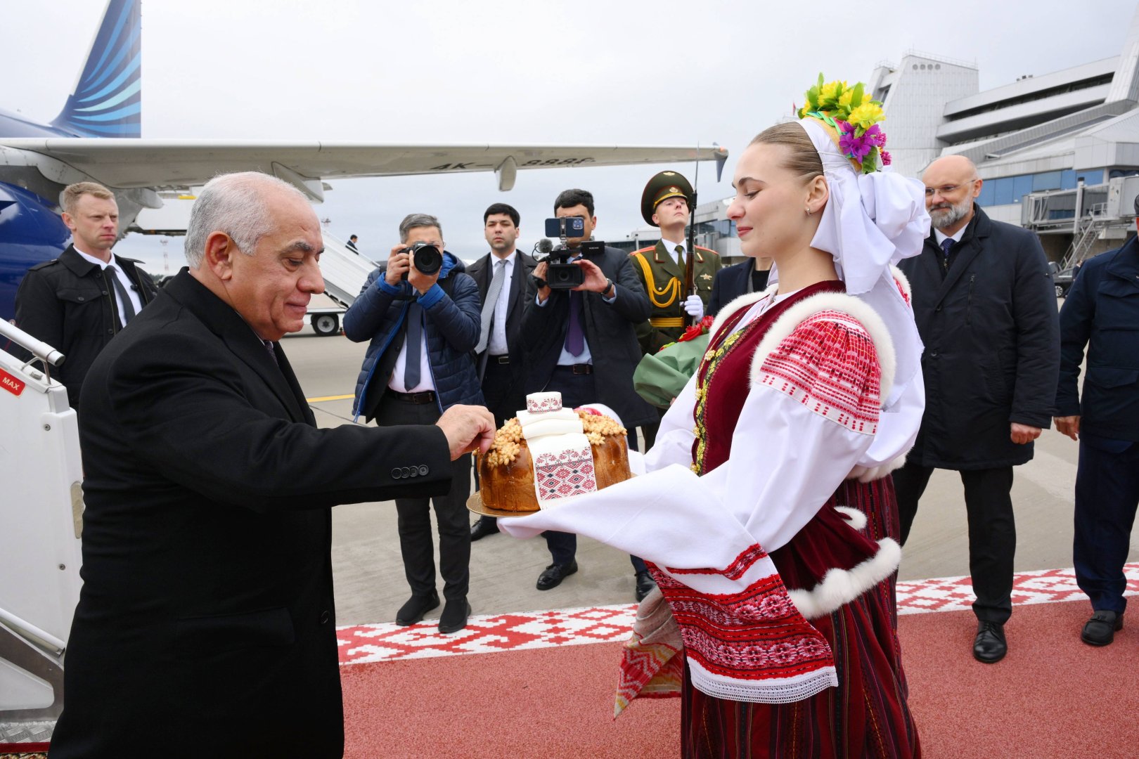 Azerbaijan’s Prime Minister heads to Minsk for key CIS summit (PHOTO)
