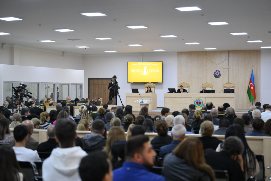 Azerbaijani court presses on with trial of Armenians charged with war crimes (PHOTO)