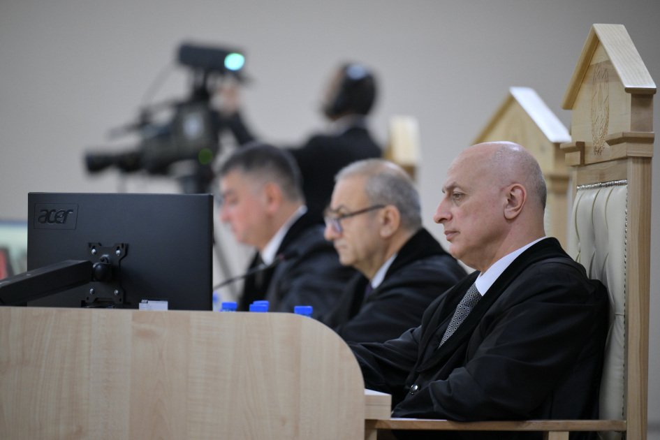 Azerbaijani court presses on with trial of Armenians charged with war crimes (PHOTO)