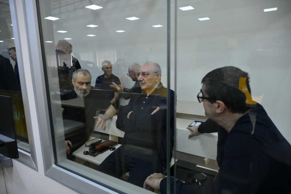 Azerbaijani court presses on with trial of Armenians charged with war crimes (PHOTO)
