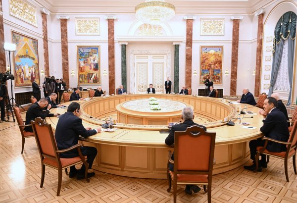Azerbaijani PM attends key CIS Council meeting with Belarusian President (PHOTO)