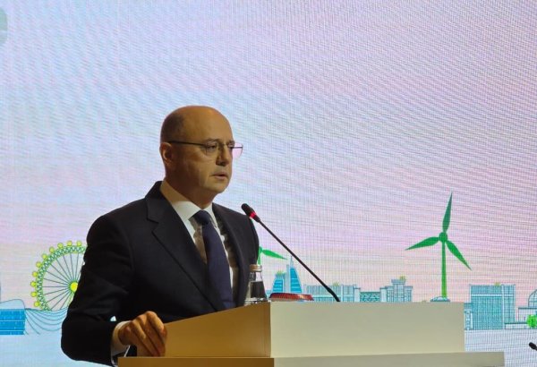 Azerbaijan pulls back curtain on timeline for weaving new power plants into its grid