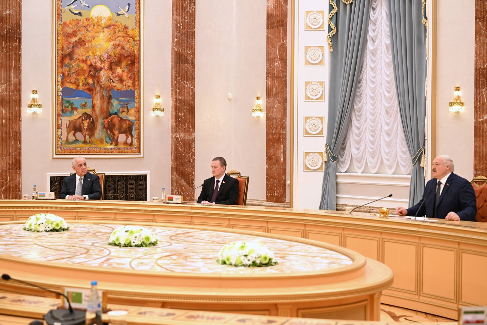 Azerbaijani PM attends key CIS Council meeting with Belarusian President (PHOTO)