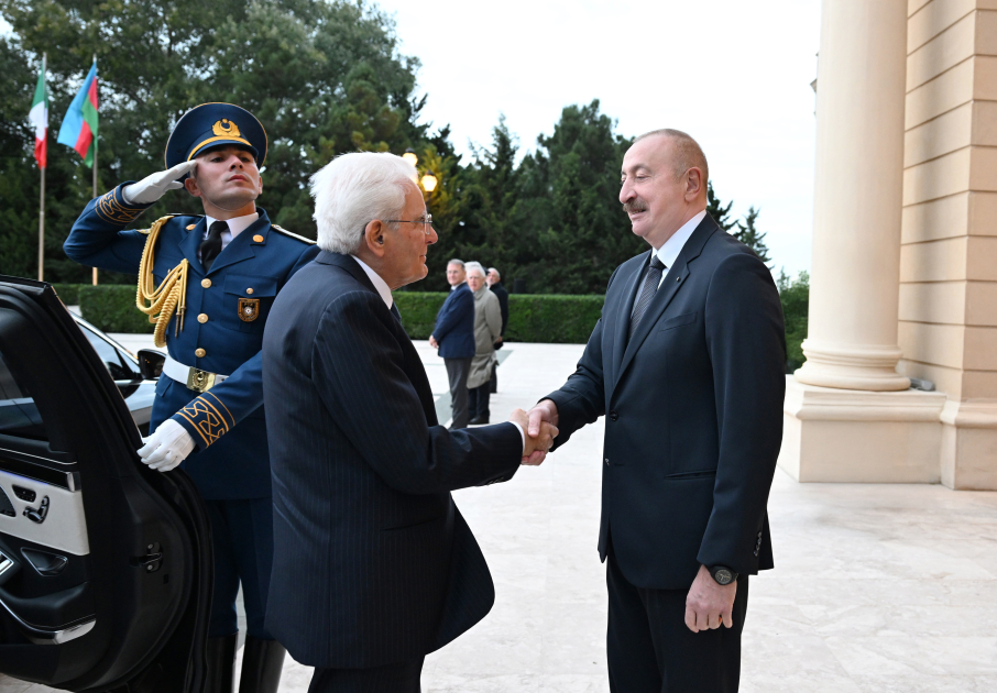Baku hosts official welcome ceremony for President of Italy (PHOTO)