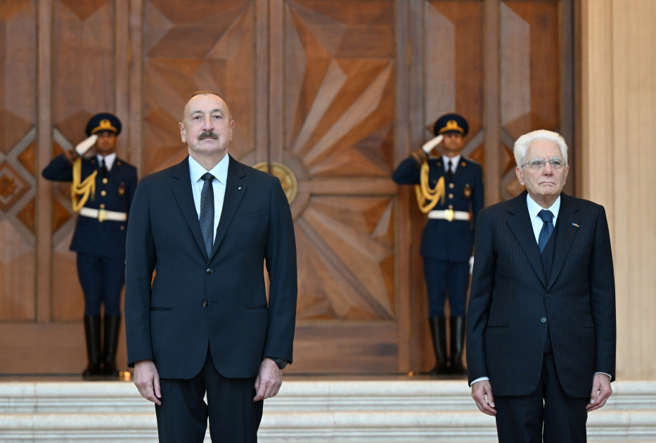 Baku hosts official welcome ceremony for President of Italy (PHOTO)