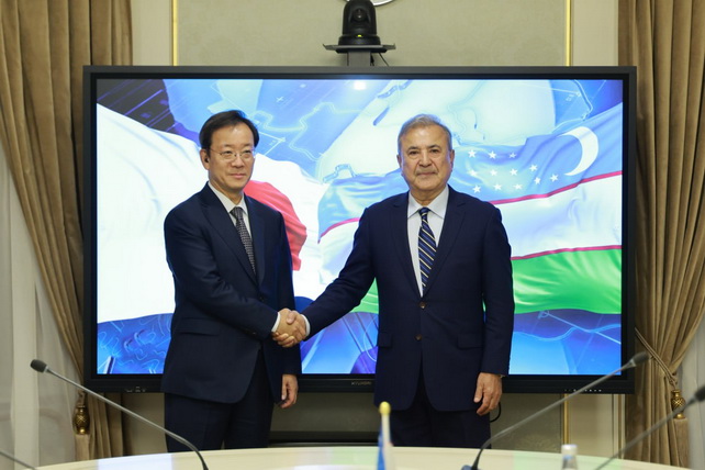 Uzbek Senate bidding farewell to outgoing Japanese ambassador
