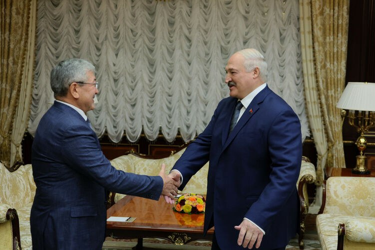 Kyrgyzstan, Belarus aim to turn up heat on trade and investment