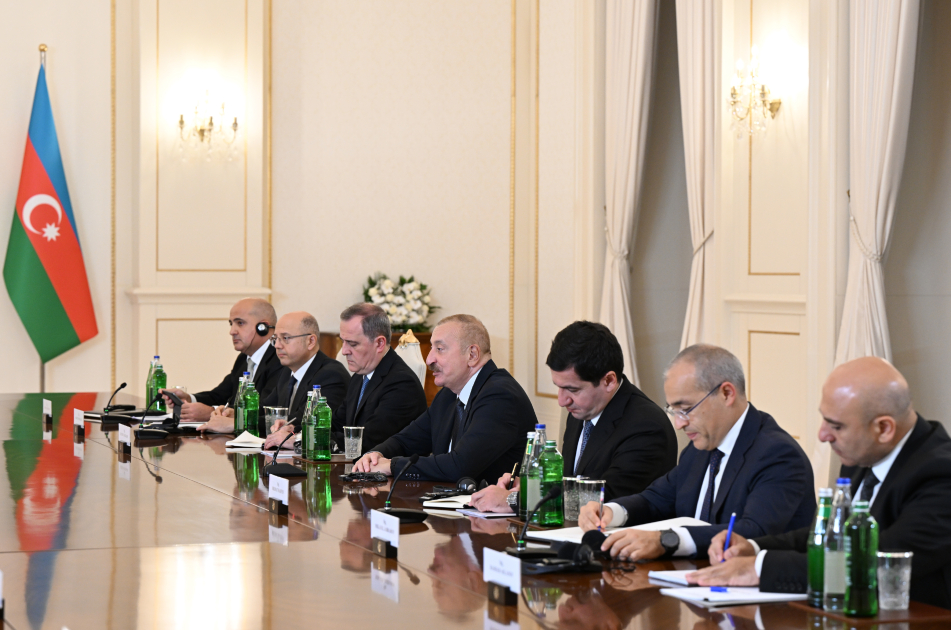 President Ilham Aliyev, President Sergio Mattarella hold expanded meeting (PHOTO)