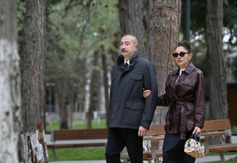 President Ilham Aliyev, First Lady Mehriban Aliyeva attend opening of new park built in Narimanov district of Baku (PHOTO)