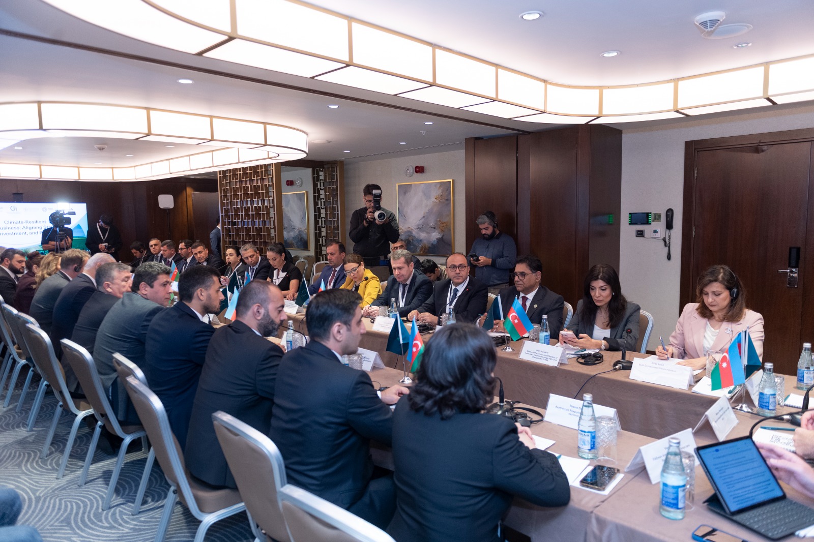Baku Climate Action Week tackles future of agribusiness with roundtable on resilience (PHOTO)