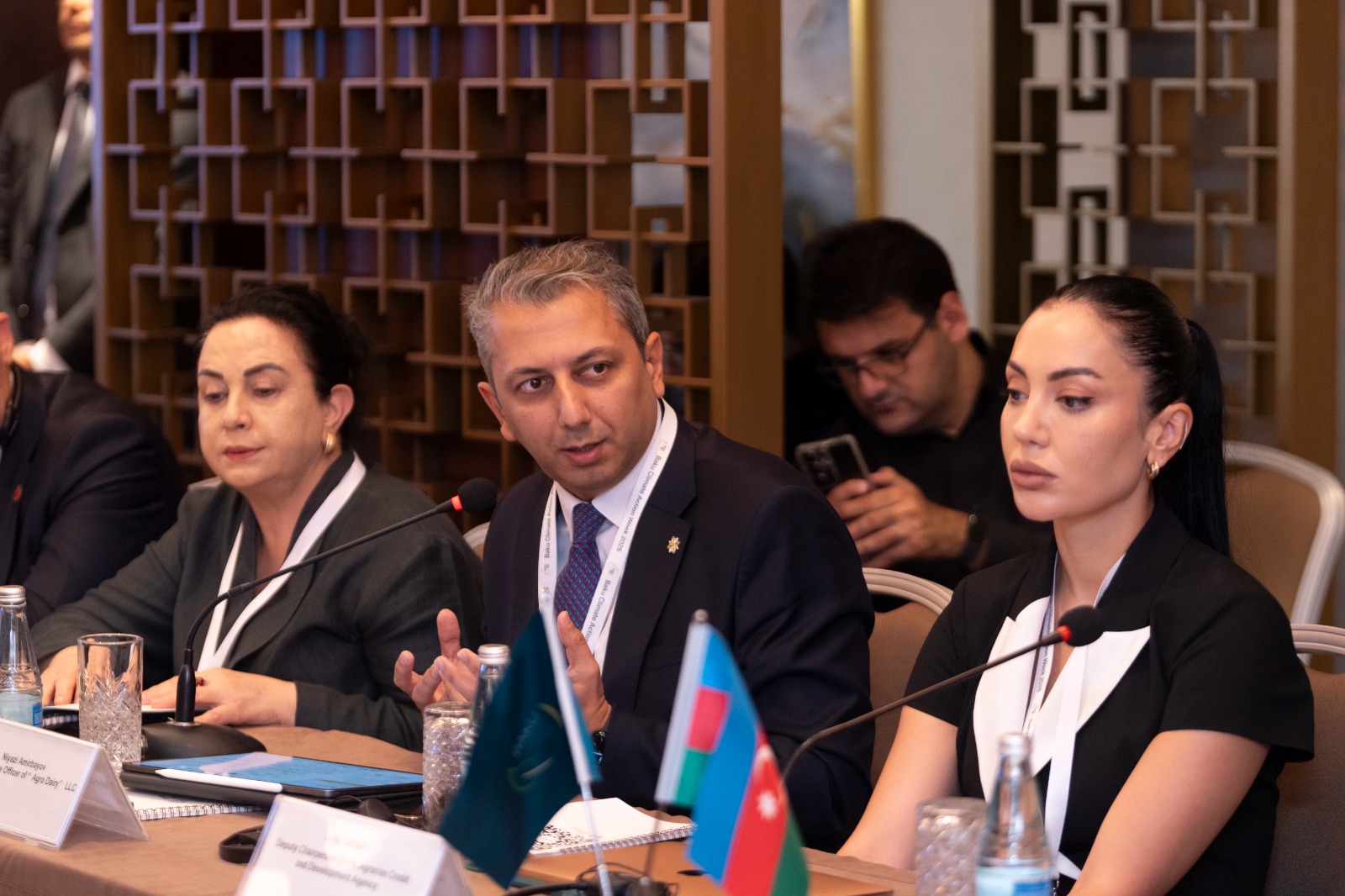 Baku Climate Action Week tackles future of agribusiness with roundtable on resilience (PHOTO)