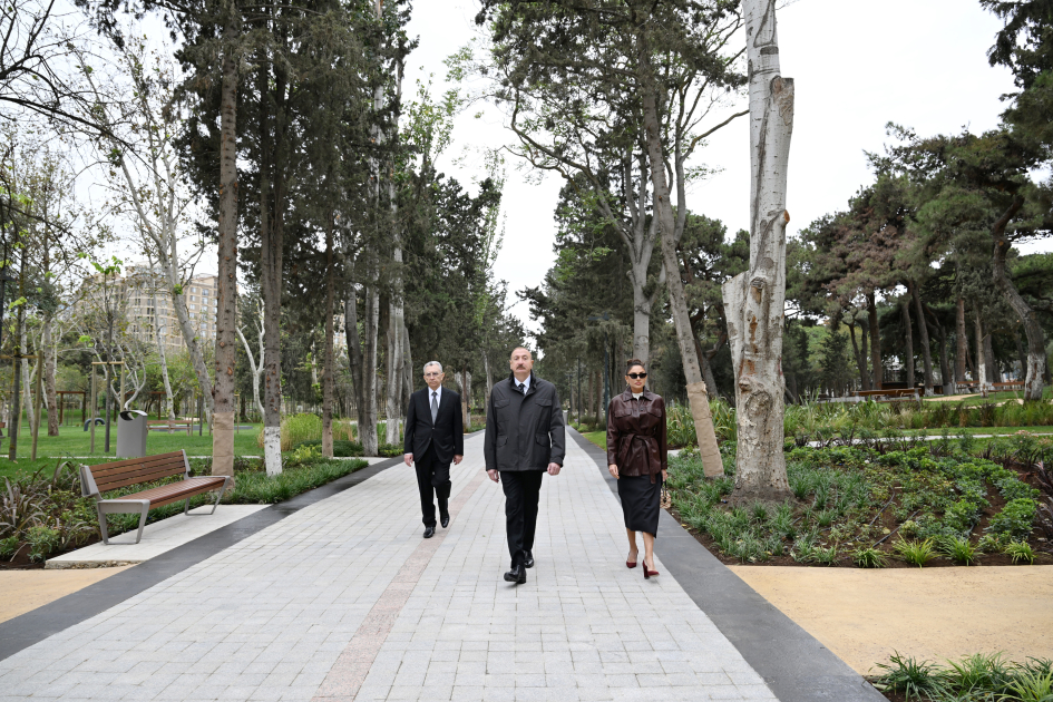 President Ilham Aliyev, First Lady Mehriban Aliyeva inaugurate new park in Baku's Narimanov district (PHOTO)