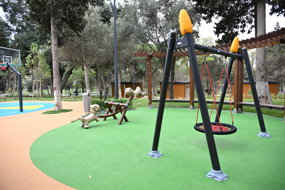 President Ilham Aliyev, First Lady Mehriban Aliyeva inaugurate new park in Baku's Narimanov district (PHOTO)