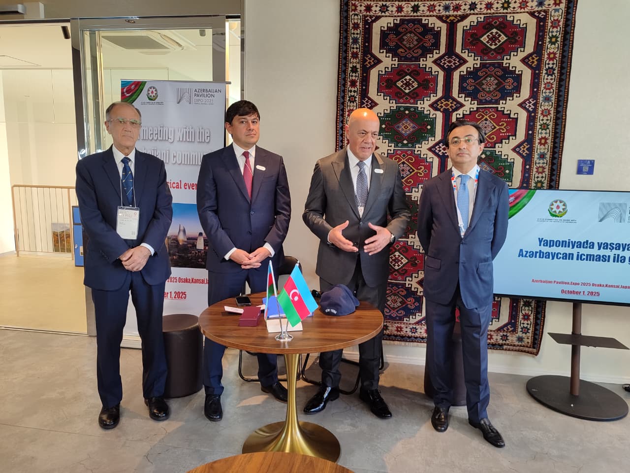 Azerbaijani diaspora committee's chief meets with compatriots in Japan (PHOTO)