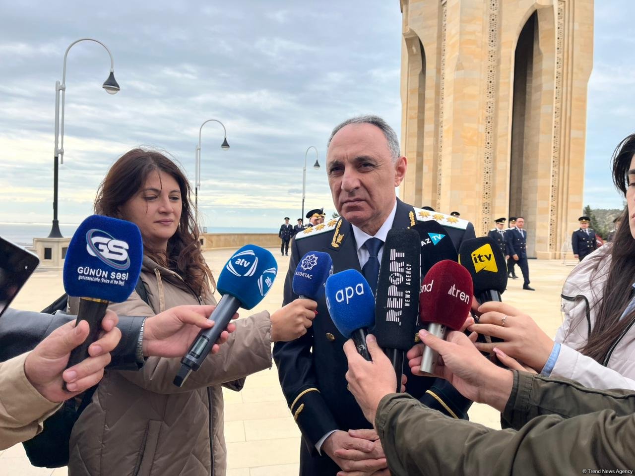 Azerbaijan spotlights ongoing probe into AZAL plane mishap