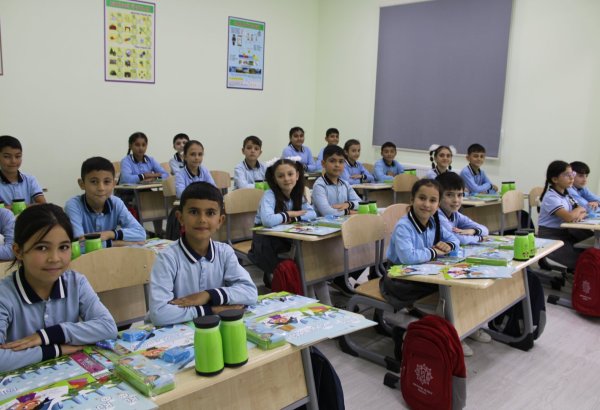 Heydar Aliyev Foundation launches modern school facility in Samukh (PHOTO)