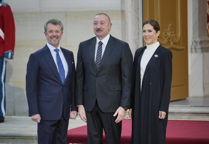 President Ilham Aliyev attends banquet in Copenhagen (PHOTO)