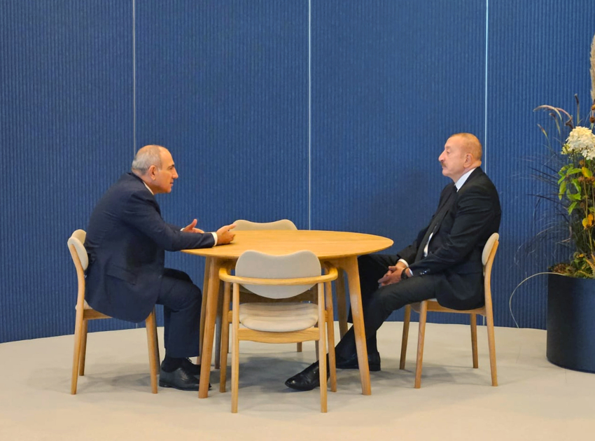 President Ilham Aliyev, PM Nikol Pashinyan hold meeting in Copenhagen (PHOTO/VIDEO)
