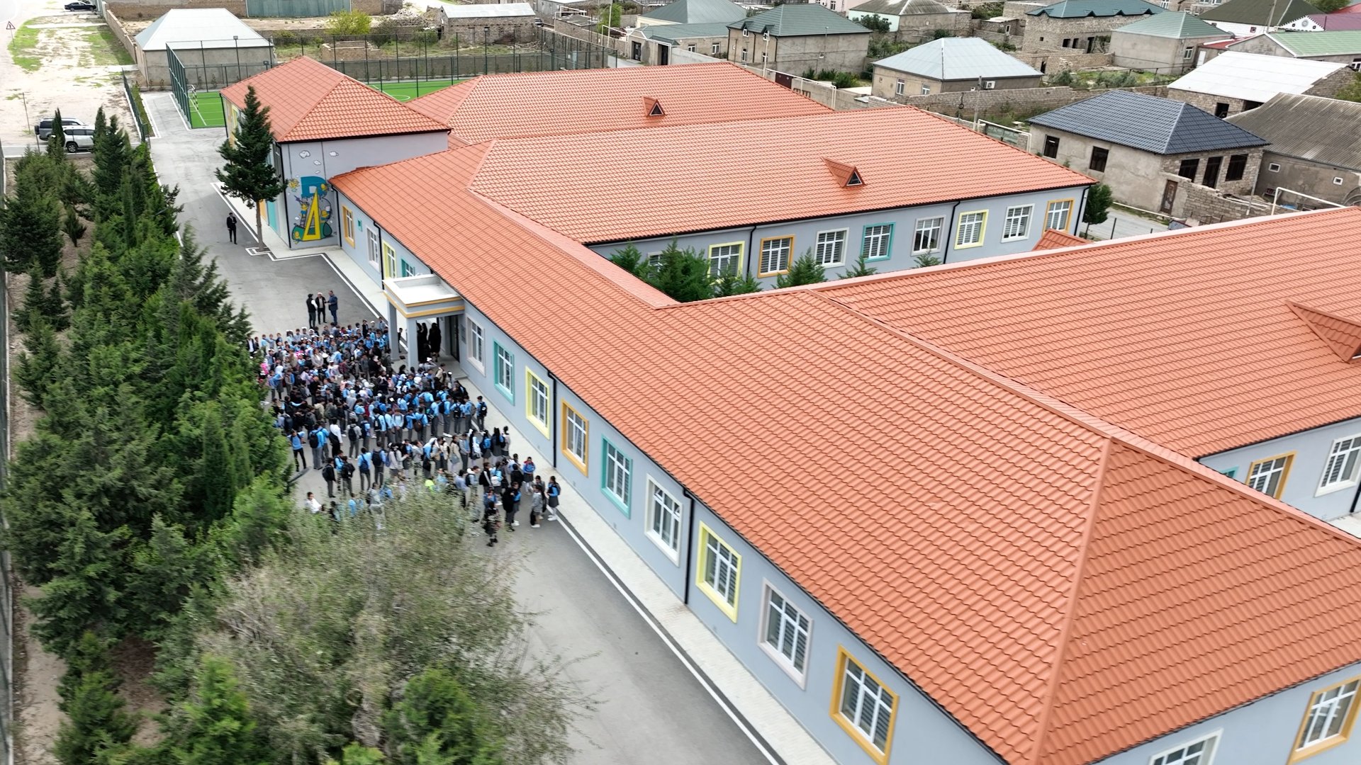 Azerbaijan commissions new school building in Baku's Khazar district (PHOTO)