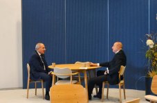 President Ilham Aliyev, PM Nikol Pashinyan hold meeting in Copenhagen (PHOTO/VIDEO)