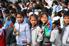 Azerbaijan commissions new school building in Baku's Khazar district (PHOTO)