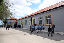 Azerbaijan commissions new school building in Baku's Khazar district (PHOTO)