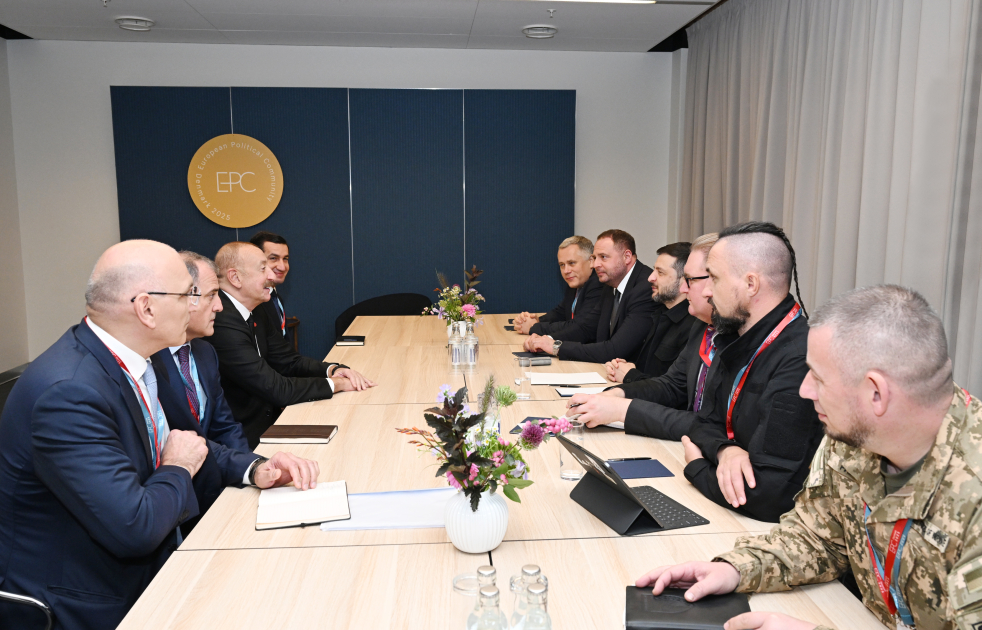 President Ilham Aliyev meets with President of Ukraine in Copenhagen (PHOTO)