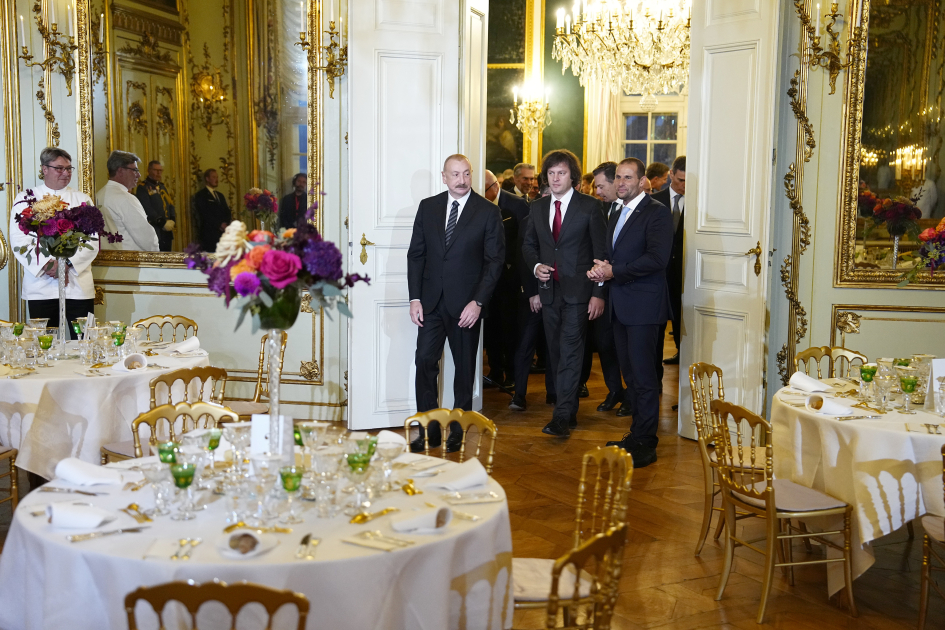 President Ilham Aliyev attends banquet in Copenhagen (PHOTO)