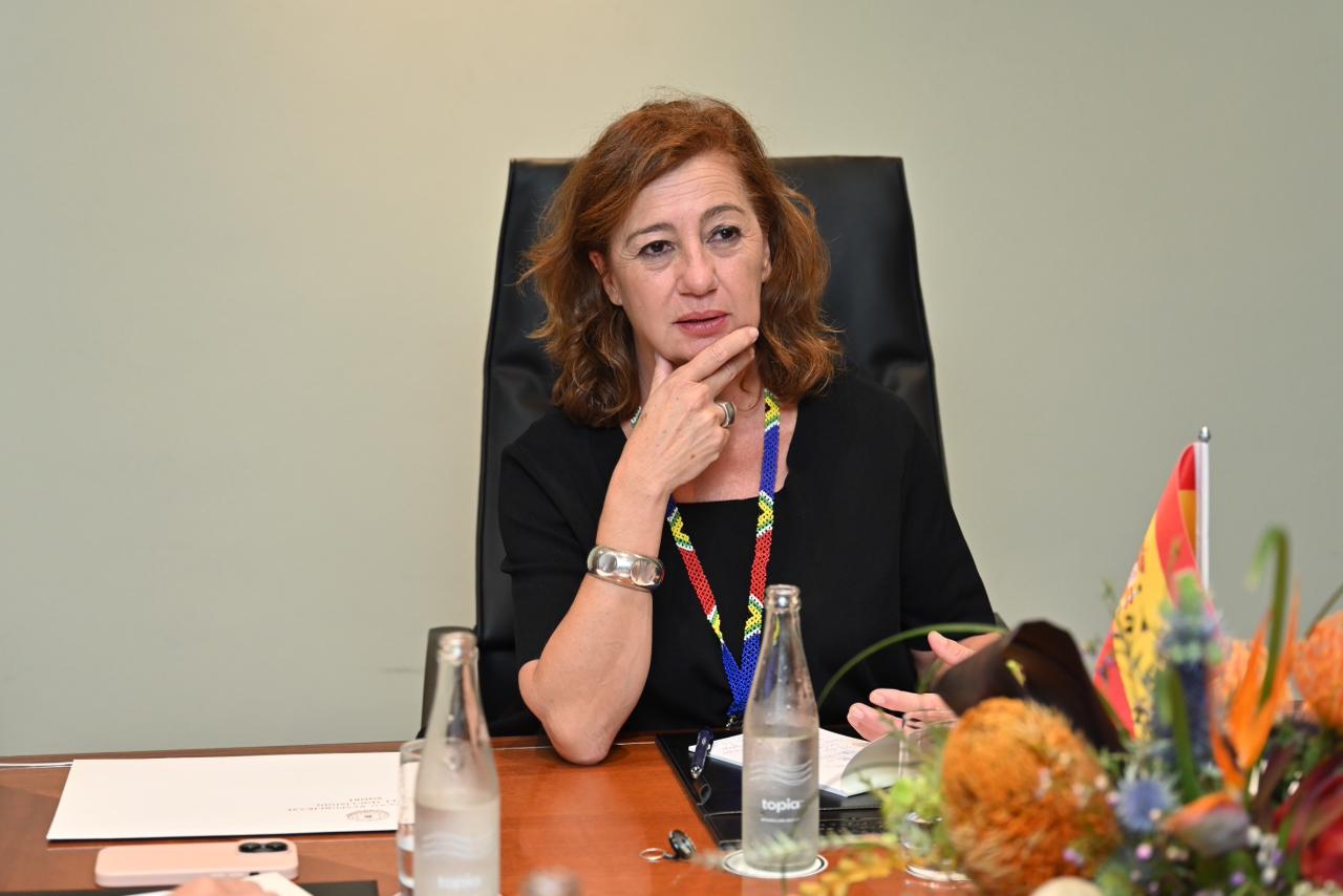 Azerbaijani Parliament speaker meets Spanish president of Congress of Deputies (PHOTO)